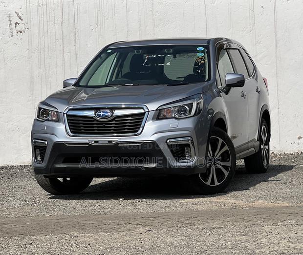 Subaru Forester 2019 Silver