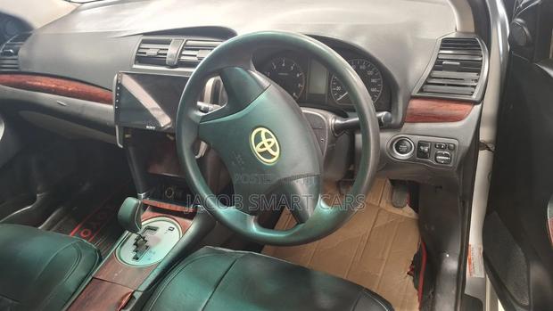 Toyota Premio 2009 Silver