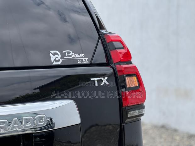 Toyota Land Cruiser Prado 2.8 2019 Black