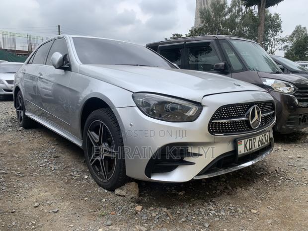 Mercedes-Benz E300 2011 Silver