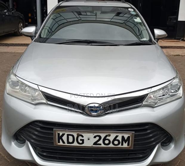 Toyota Corolla Fielder 2014