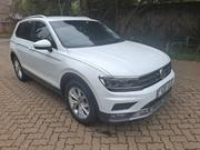 Volkswagen Golf 2017 White for sale