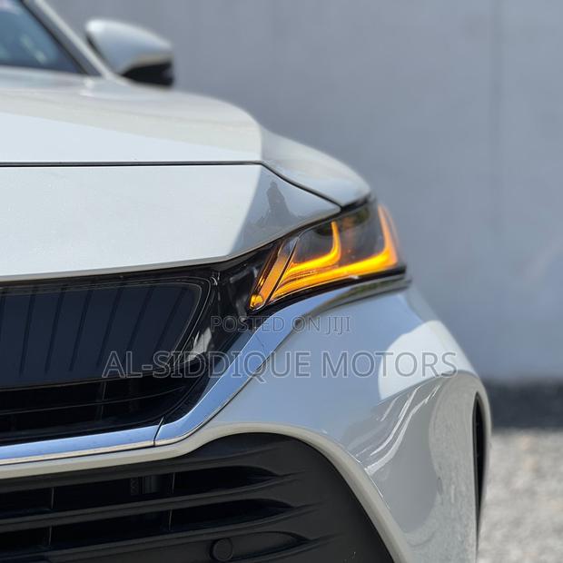 Toyota Harrier 2.0 2020 White