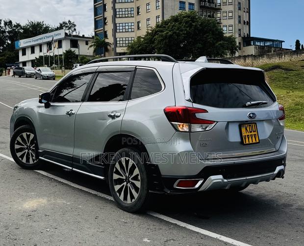 Subaru Forester Touring AWD 2019 Silver