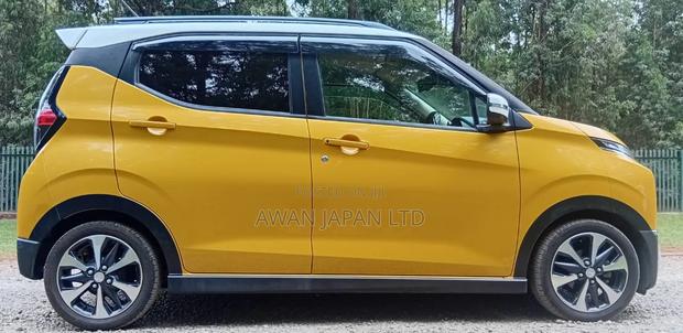 Mitsubishi EK Wagon 2019 Yellow