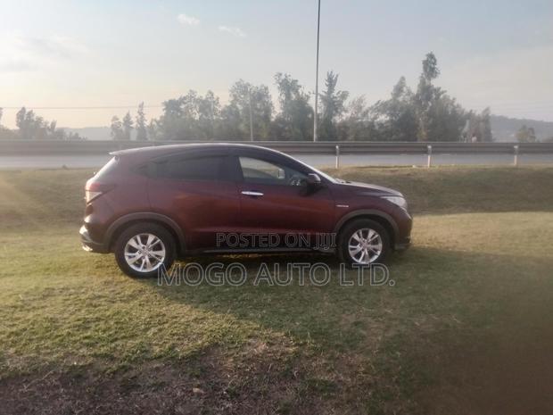 Honda Vezel 2014 Red