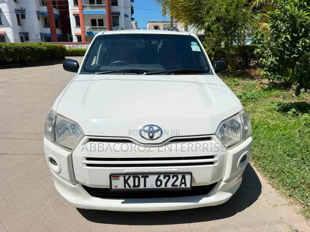 Toyota Succeed 2018 White