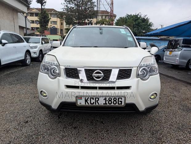 Nissan X-Trail 2011 White