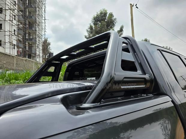 Toyota Hilux 2020 Gray