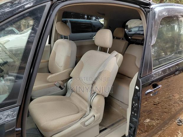 Toyota Porte 2010 Black