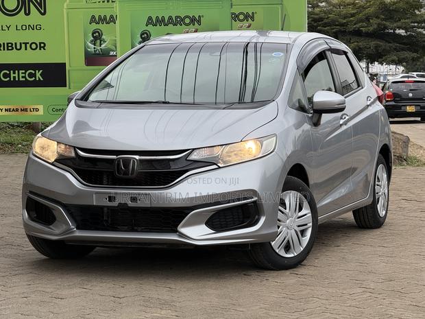 Honda Fit 2019 Silver