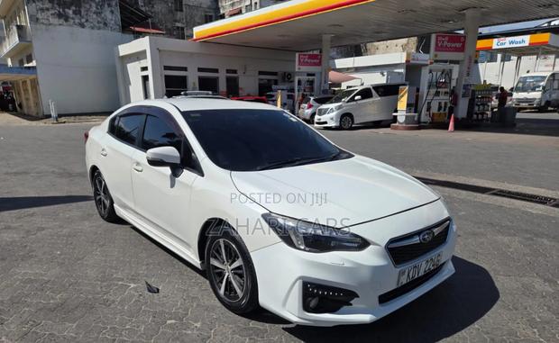 Subaru Legacy 2019 White