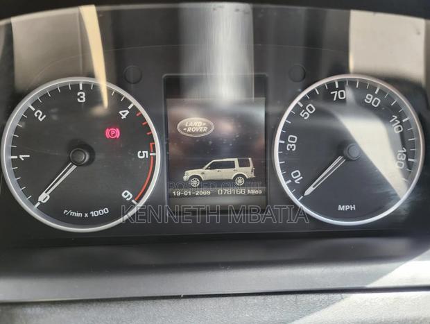 Land Rover Discovery 2010 Silver