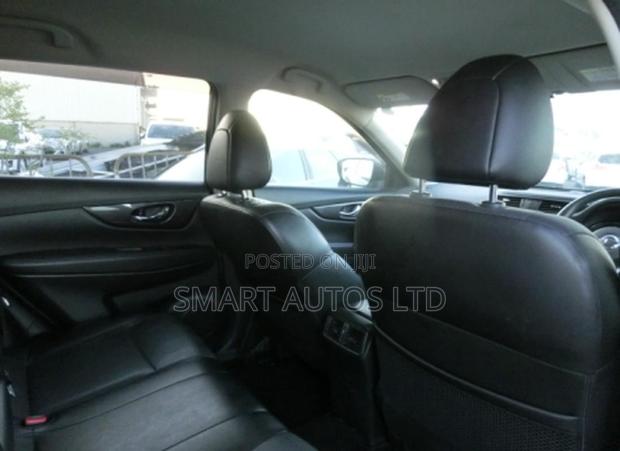 Nissan X-Trail 2.0 Petrol FWD 2018 Black