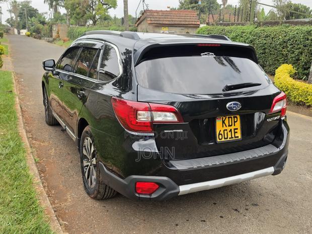 Subaru Outback 2.5i Premium AWD 2016 Black