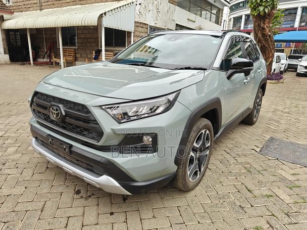 Toyota RAV4 2019 Teal