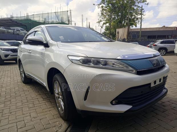Toyota Harrier 2018 White