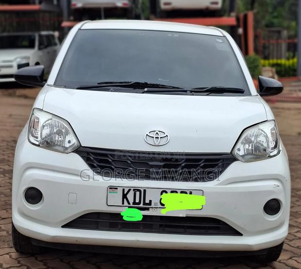 Toyota Passo 2017 White