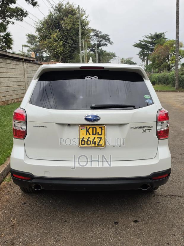 Subaru Forester 2.0XT Premium 4dr SUV AWD (2.0L 4cyl Turbo CVT) 2015 White