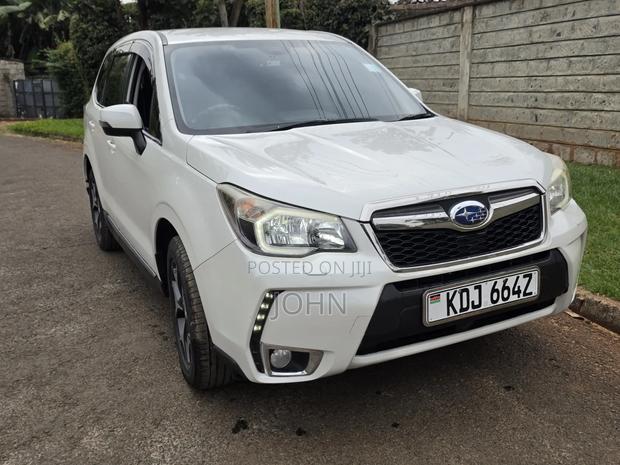 Subaru Forester 2.0XT Premium 4dr SUV AWD (2.0L 4cyl Turbo CVT) 2015 White