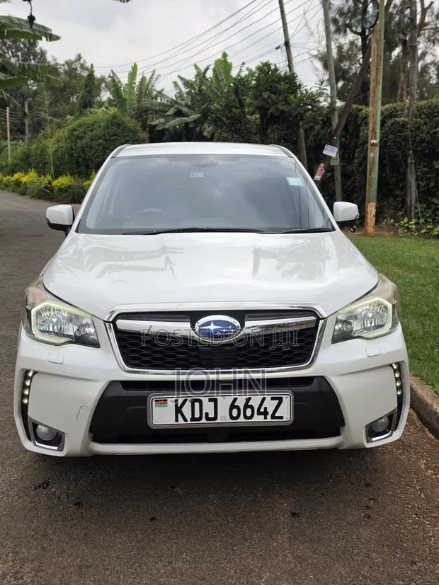 Subaru Forester 2.0XT Premium 4dr SUV AWD (2.0L 4cyl Turbo CVT) 2015 White