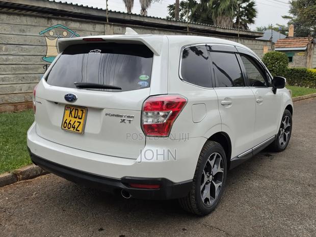Subaru Forester 2.0XT Premium 4dr SUV AWD (2.0L 4cyl Turbo CVT) 2015 White