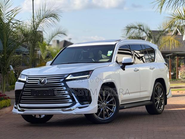 Lexus LX 600 2023 White