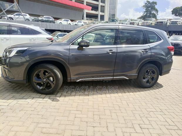 Subaru Forester 2021 Gray