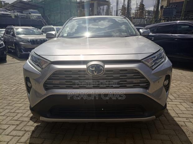 Toyota RAV4 2019 Silver