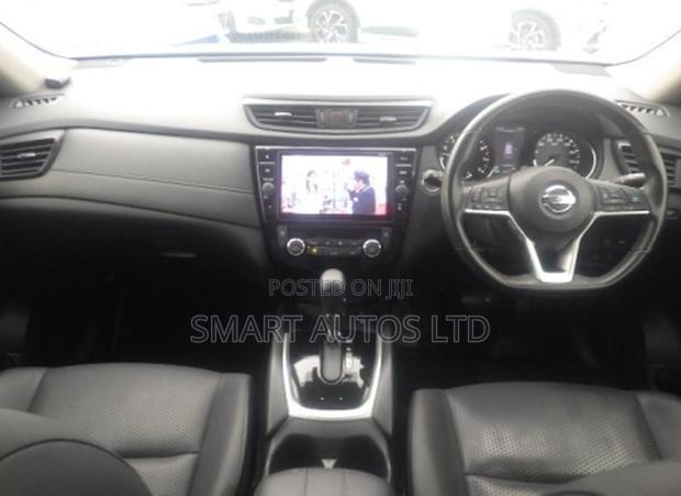 Nissan X-Trail 2.0 Petrol FWD 2019 Silver