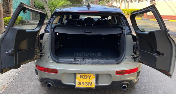 Mini Clubman 2019 Brown