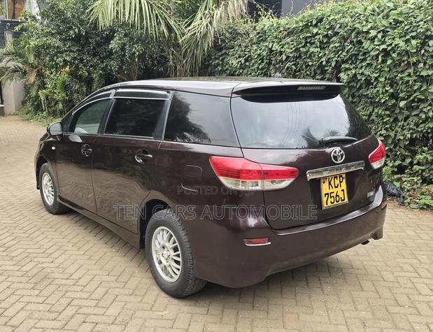 Toyota Wish 2010 Brown