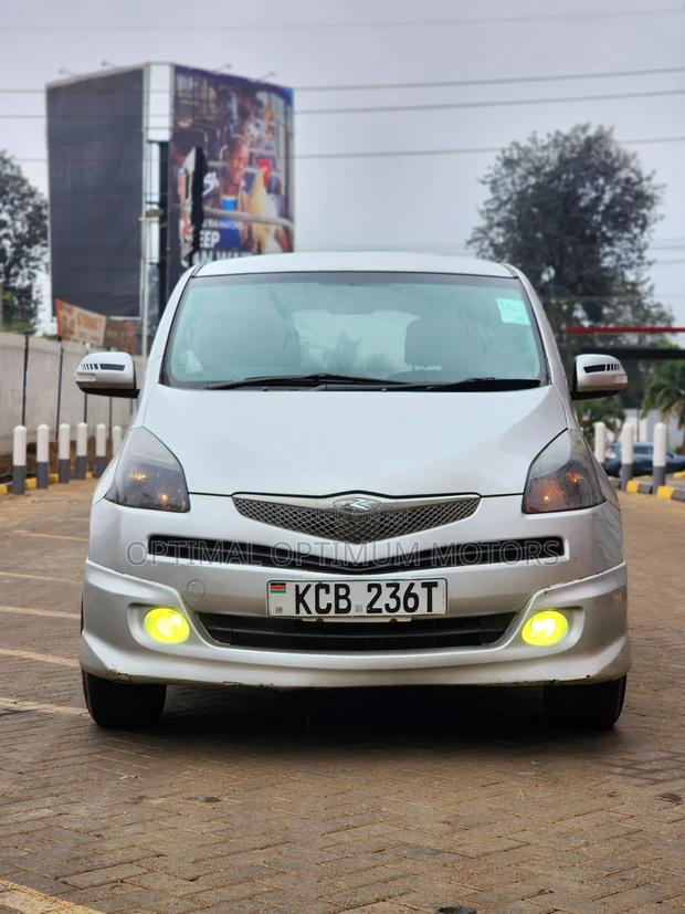 Toyota Ractis 2007 Silver