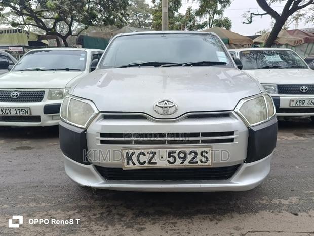 Toyota Succeed SV Premium 2014 Silver