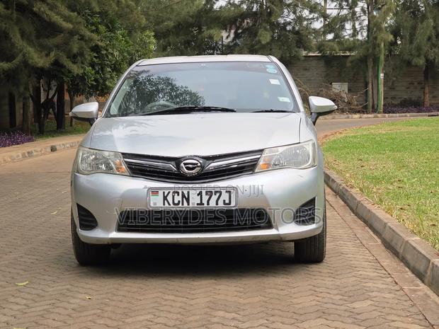 Toyota Corolla Fielder 2012 Silver