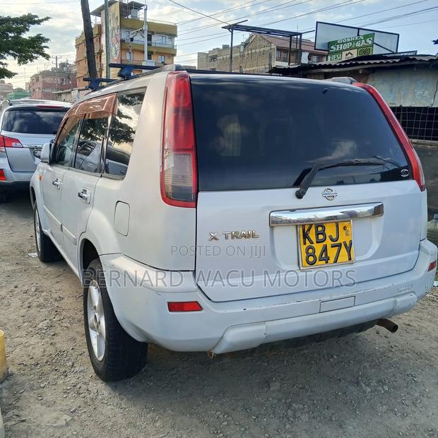 Nissan X-Trail 2003 Gray
