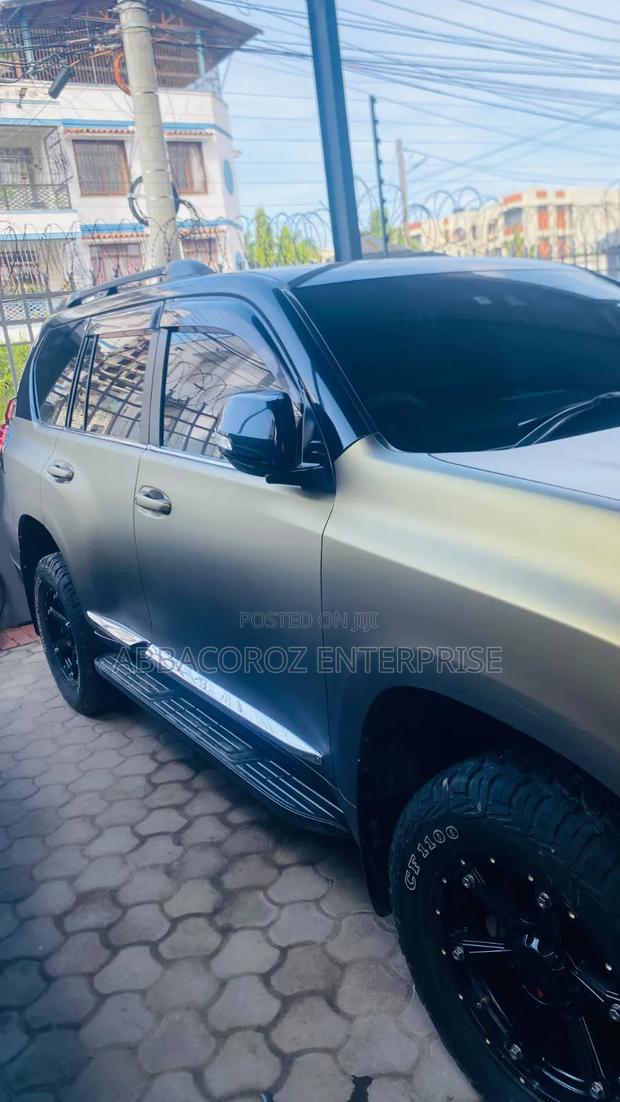 Toyota Land Cruiser Prado 2019