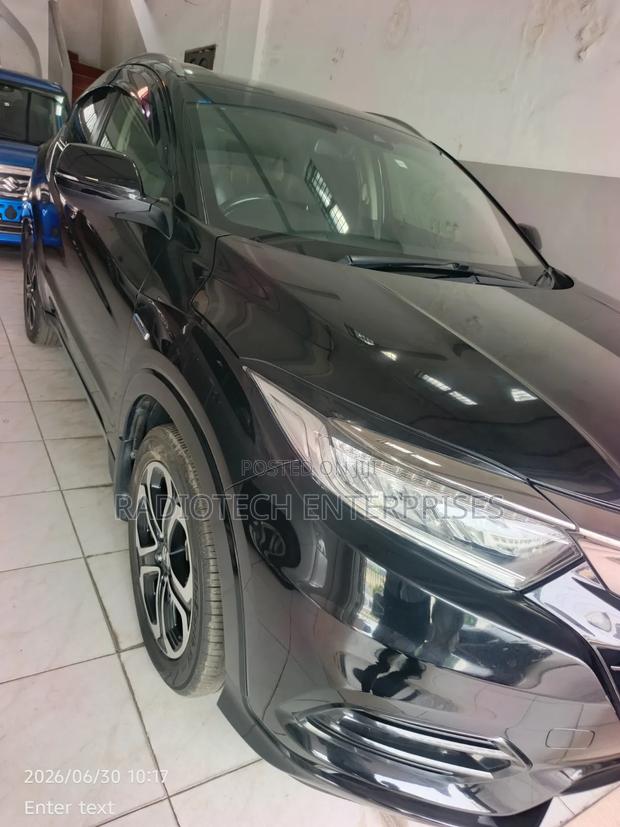 Honda Vezel 2018 Black