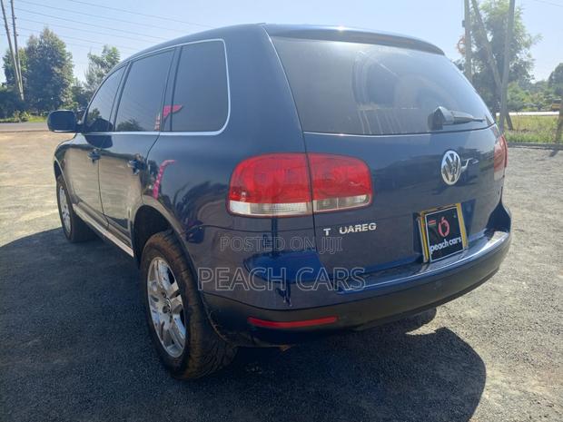Volkswagen Touareg 2004 Blue