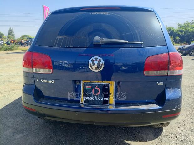 Volkswagen Touareg 2004 Blue