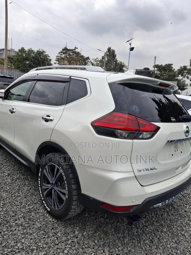 Nissan X-Trail 2.0 Petrol AWD 2019 White