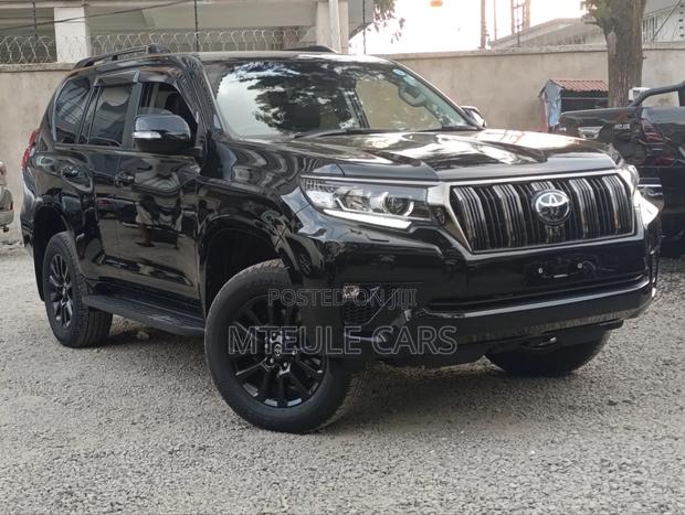 Toyota Land Cruiser Prado 2021 Black