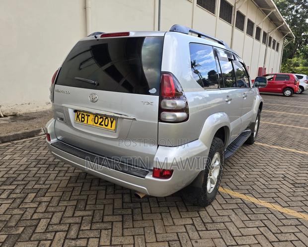 Toyota Land Cruiser Prado 2006 Silver