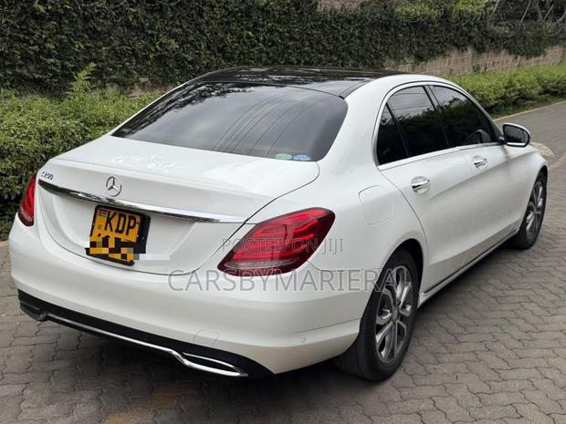 Mercedes-Benz C200 2016 White