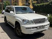 Toyota Land Cruiser Cygnus 4.7 2005 White for sale