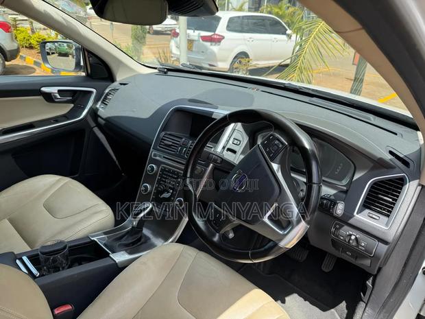 Volvo XC60 2016 White