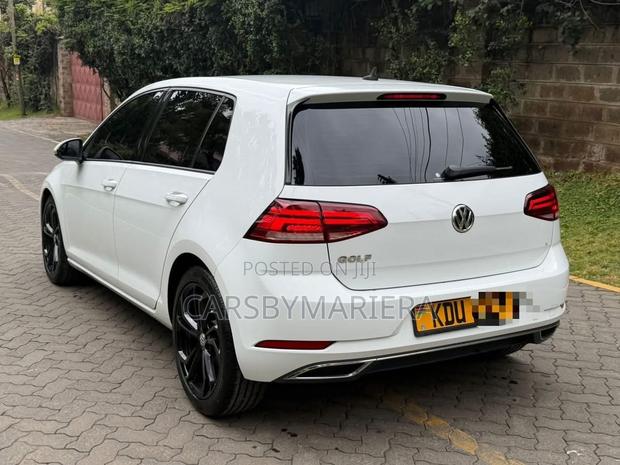 Volkswagen Golf 2018 White