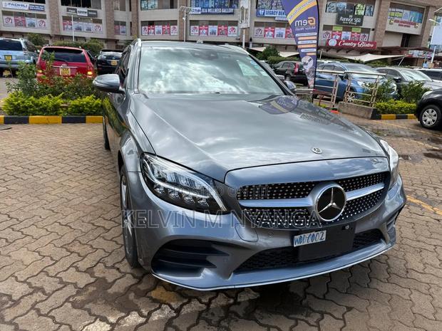 Mercedes-Benz C180 2019 Gray