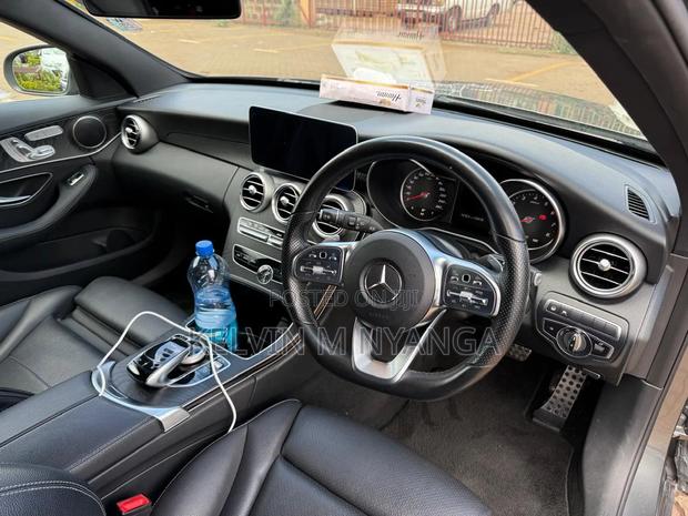 Mercedes-Benz C180 2019 Gray