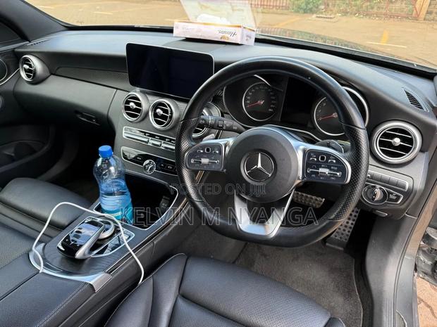 Mercedes-Benz C180 2019 Gray